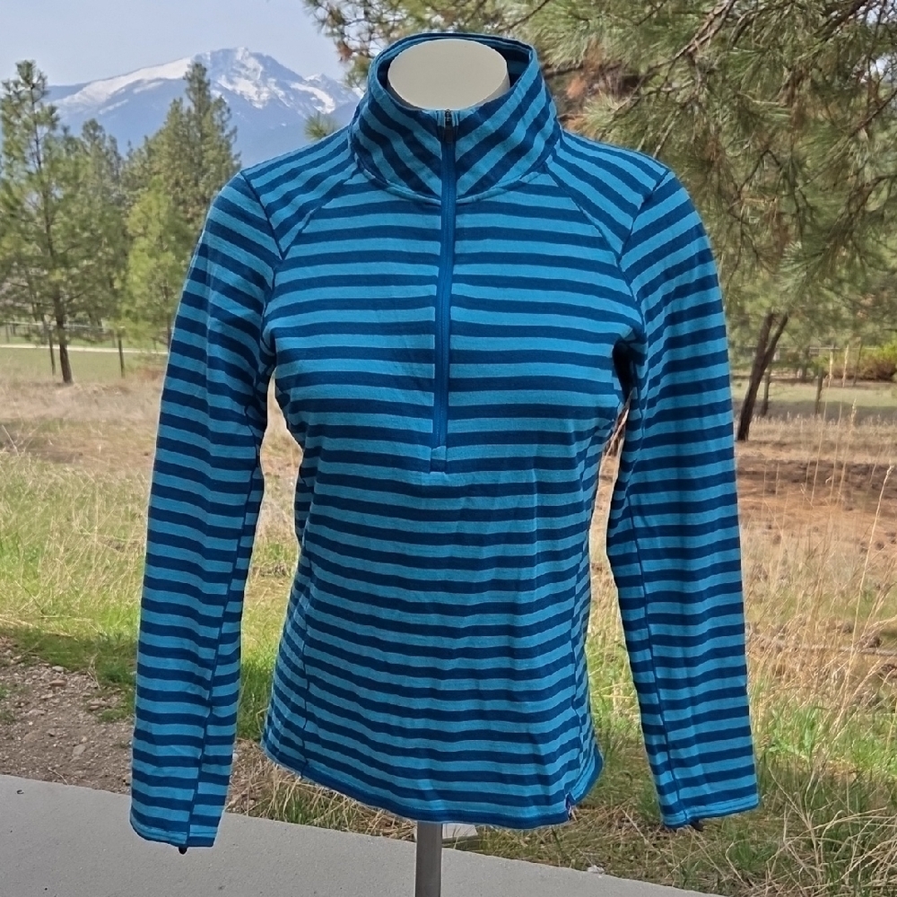 Near New Patagonia Merino Baselayer Quarter Zip Top